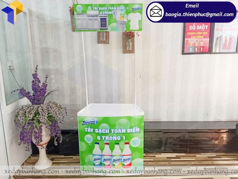 Booth nhựa sampling bán hàng siêu thị giá khuyến mãi
